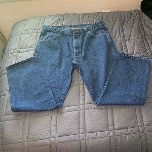 Men’s rustler jeans 38x29